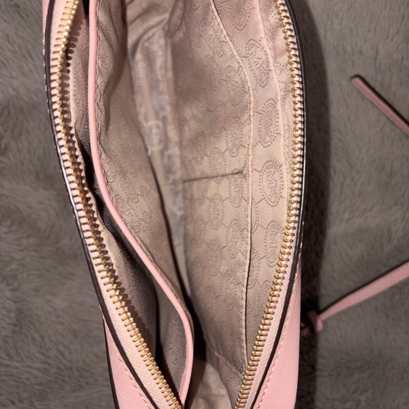 Michael Kors Light Pink Crossbody Bag - Picture 3 of 4
